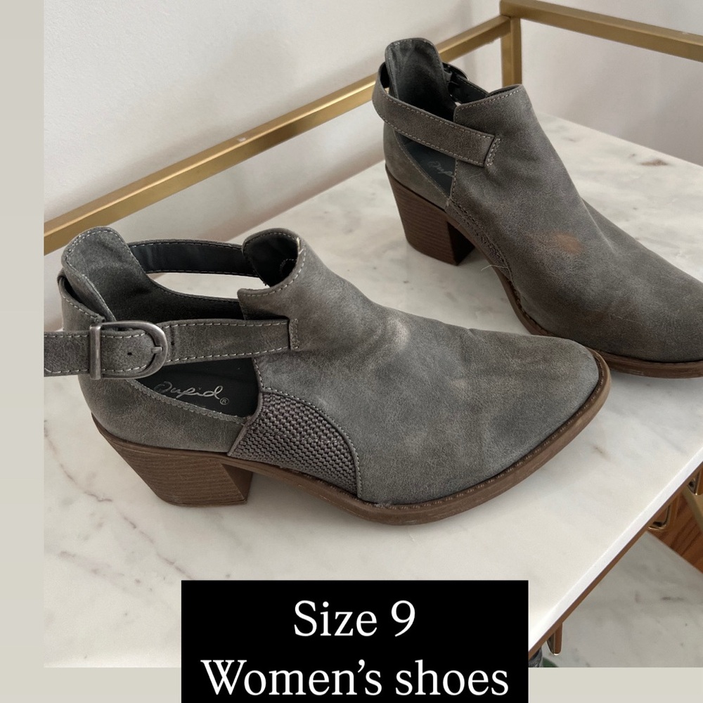 Women's Grey Ankle Boots